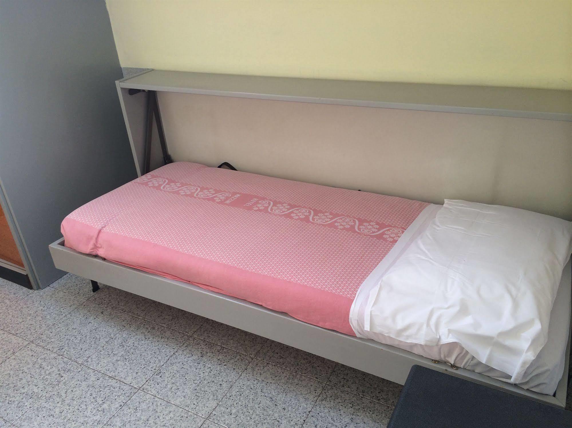 Hotel Mazzini Летояни Екстериор снимка